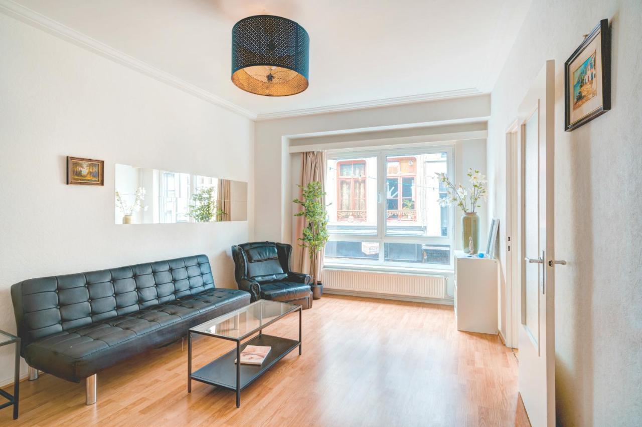 Lucky Lambert Apartment Антверпен Екстер'єр фото